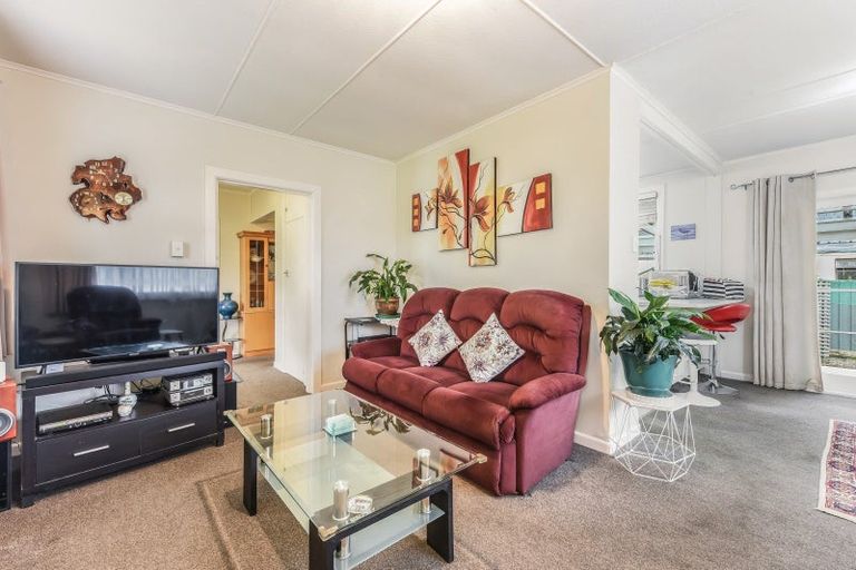 Photo of property in 45 York Street, Picton, 7220