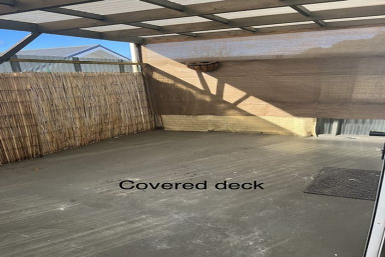 Photo of property in 27 Seaforth Avenue, Mangere Bridge, Auckland, 2022