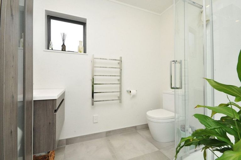 Photo of property in 1/64 Tapu Road, Huapai, Kumeu, 0810