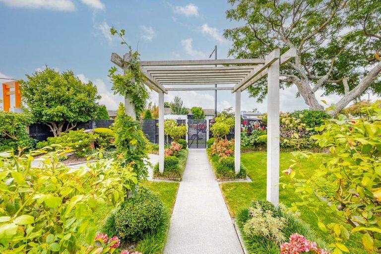 Photo of property in 31 Fife Crescent, Tamatea, Napier, 4112