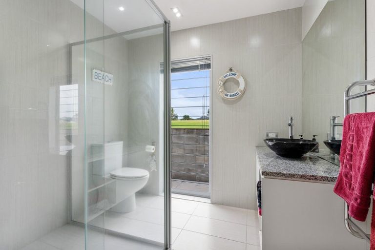 Photo of property in 623b Harbour View Road, Whangamata, 3620