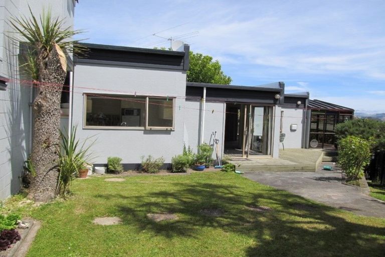 Photo of property in 31 Penryn Drive, Camborne, Porirua, 5026