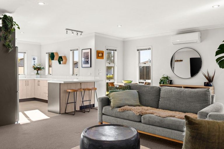 Photo of property in 4 Aoraki Road, Poraiti, Napier, 4112