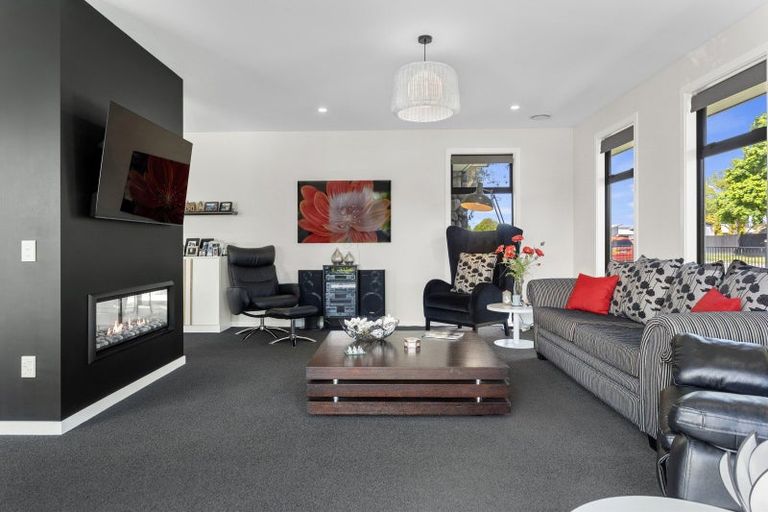 Photo of property in 292 West Belt, Rangiora, 7400