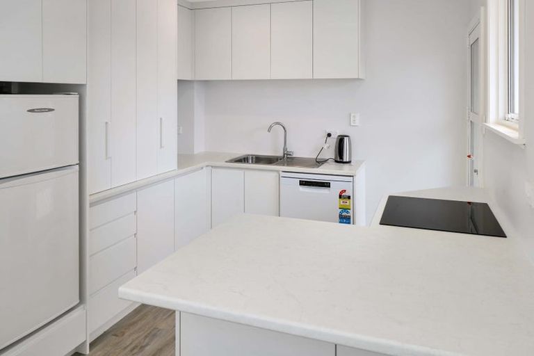 Photo of property in 48c Queens Grove, Hutt Central, Lower Hutt, 5010