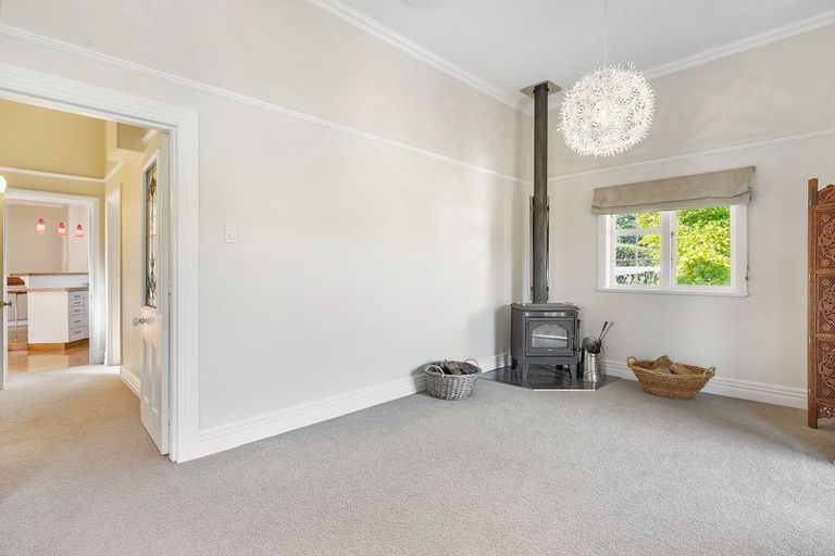 Photo of property in 19 Milton Terrace, Picton, 7220