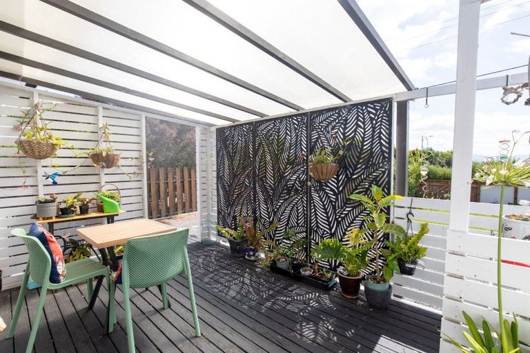 Photo of property in 71 Pipiroa Road, Ngatea, 3503