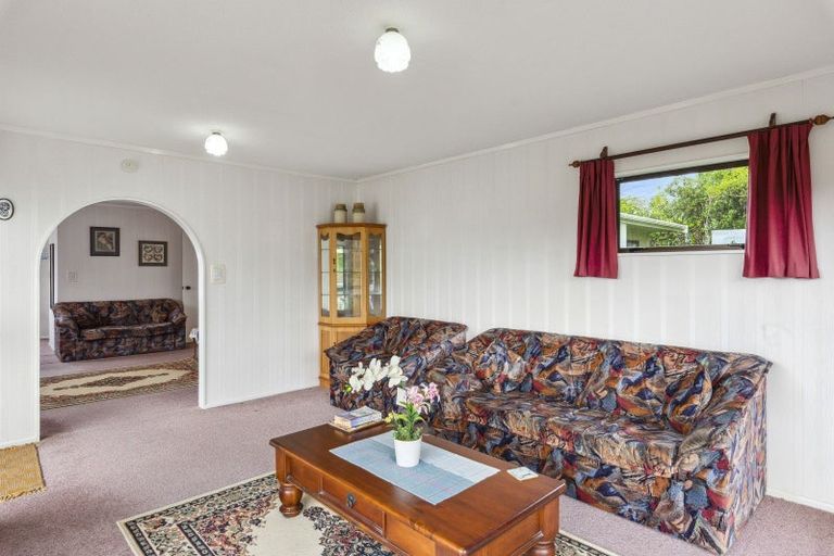 Photo of property in 66 Renown Road, Raumati South, Paraparaumu, 5032