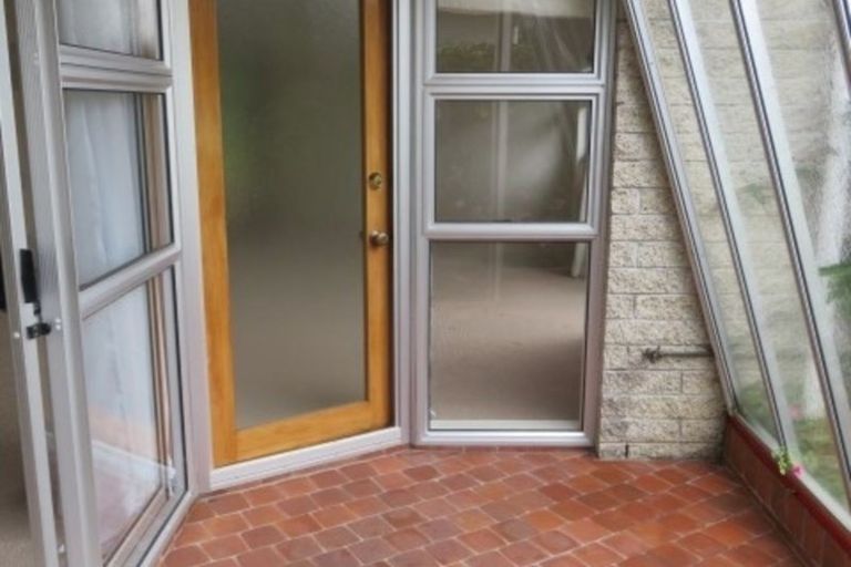 Photo of property in 15b Taylor Terrace, St Andrews, Hamilton, 3200