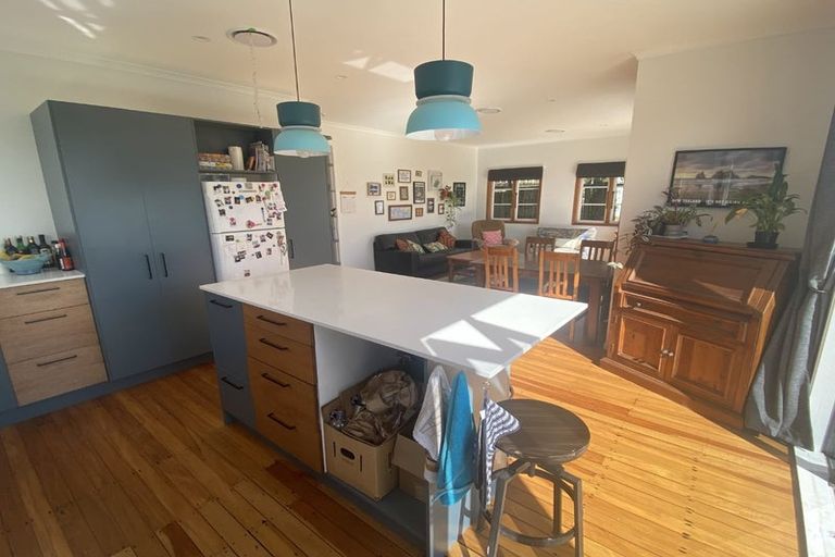 Photo of property in 238 Saint Aubyn Street, New Plymouth, 4310