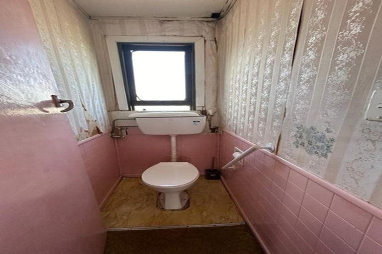 Photo of property in 166 Great South Road, Drury, 2113