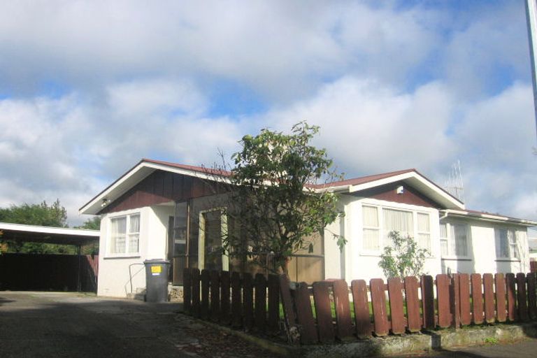 Photo of property in 14 Brett Place, Takaro, Palmerston North, 4412