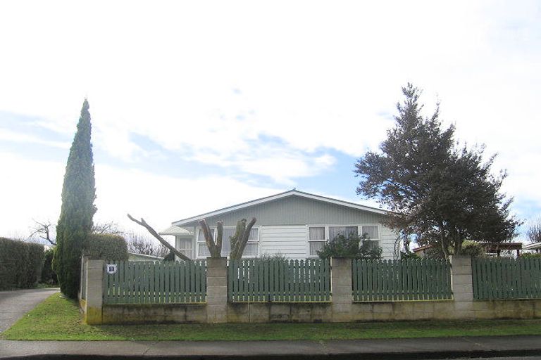 Photo of property in 20 Folkestone Drive, Flaxmere, Hastings, 4120