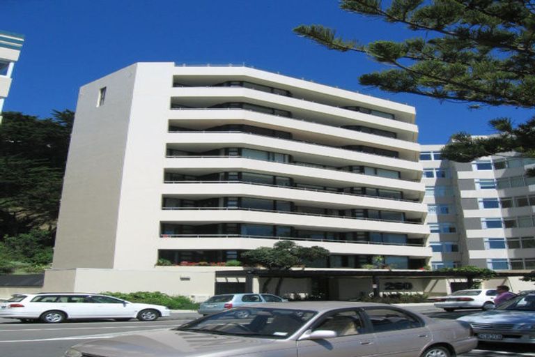 Photo of property in 8/260 Oriental Parade, Oriental Bay, Wellington, 6011