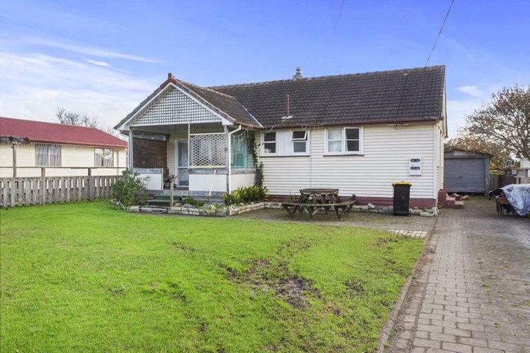 Photo of property in 4 Opatito Road, Paeroa, 3600