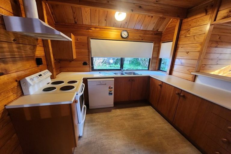 Photo of property in 207 Kawaha Point Road, Kawaha Point, Rotorua, 3010