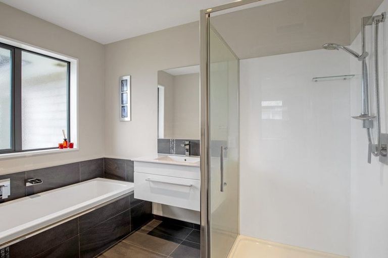 Photo of property in 5b Malory Way, Rolleston, 7614