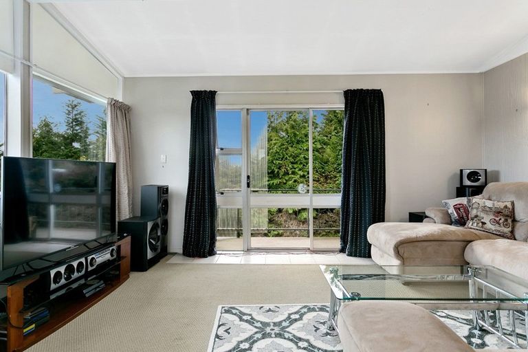 Photo of property in 2/4 Kereru Street, Two Mile Bay, Taupo, 3330