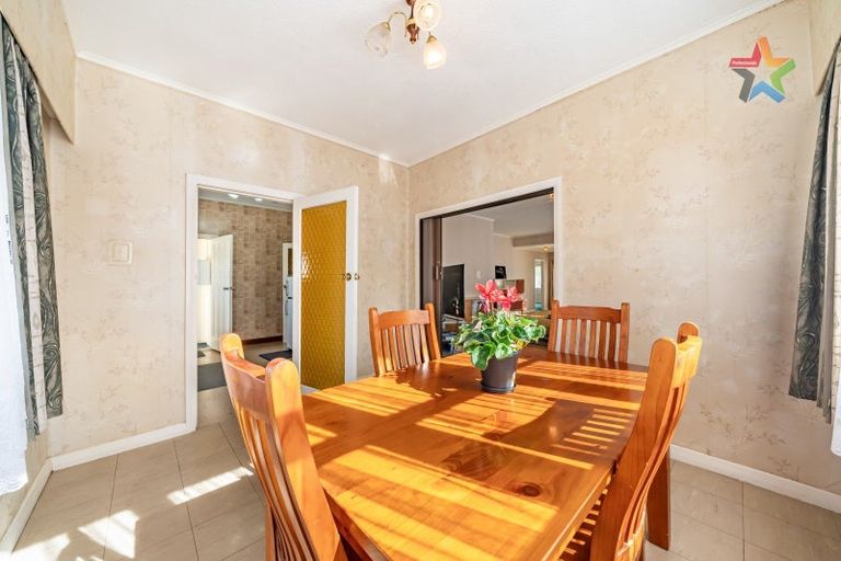 Photo of property in 17 Charleston Avenue, Boulcott, Lower Hutt, 5011