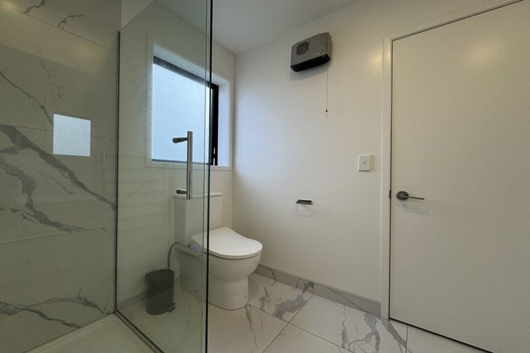 Photo of property in 4/231 Marine Parade, New Brighton, Christchurch, 8061