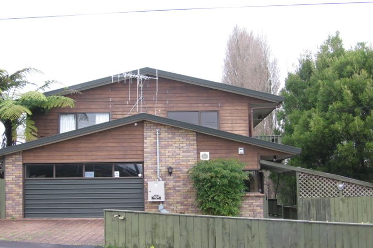 Photo of property in 147 Seddon Road, Frankton, Hamilton, 3204