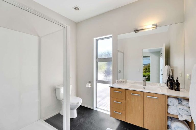 Photo of property in 21 Centennial Drive, Whitianga, 3510