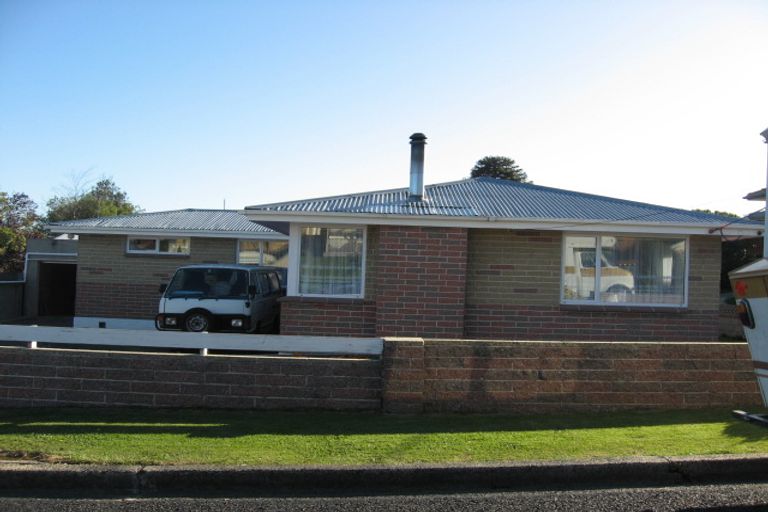 Photo of property in 2a Exeter Street, Abbotsford, Dunedin, 9018