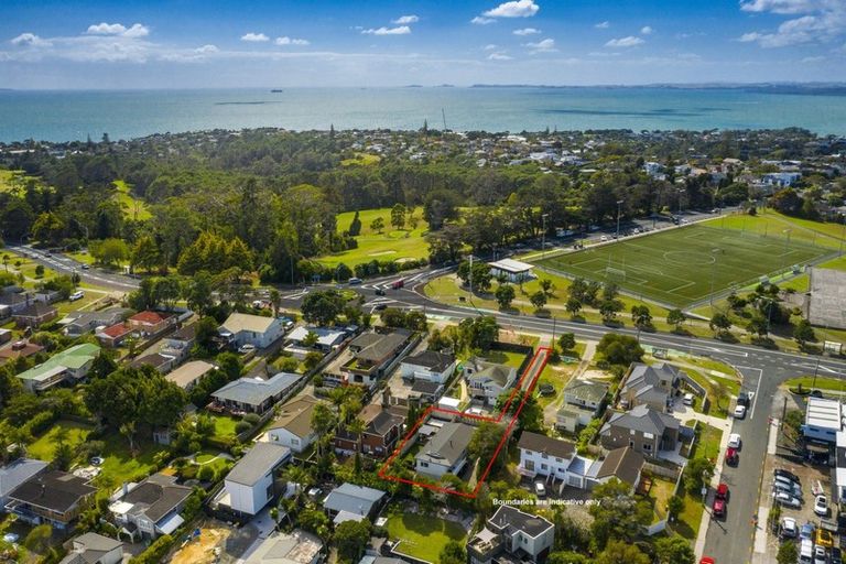 Photo of property in 2/266 Forrest Hill Road, Forrest Hill, Auckland, 0620