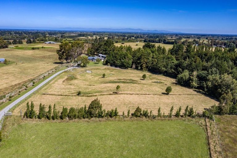 Photo of property in 145a Loburn Whiterock Road, Loburn, Rangiora, 7472