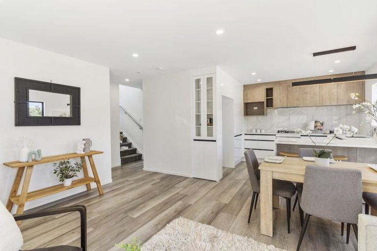 Photo of property in 8/156 Coxhead Road, Wattle Downs, Auckland, 2103