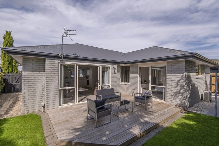 Photo of property in 83a Wilsons Road, Saint Martins, Christchurch, 8022