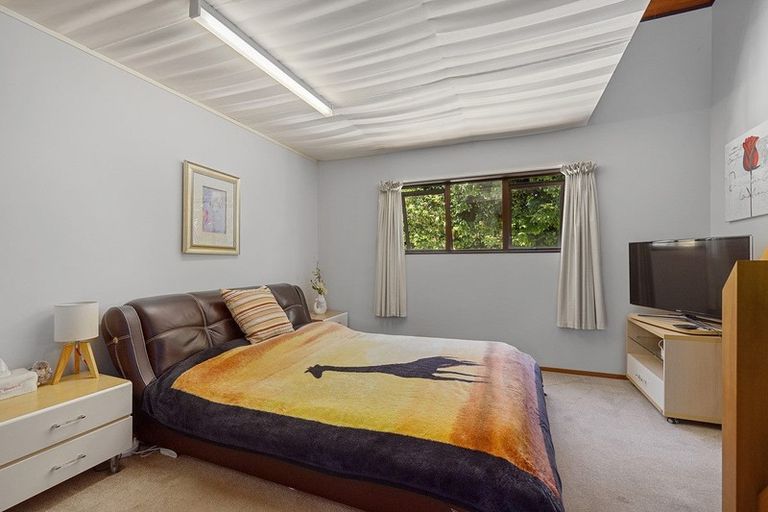 Photo of property in 67 Kennedy Avenue, Forrest Hill, Auckland, 0620