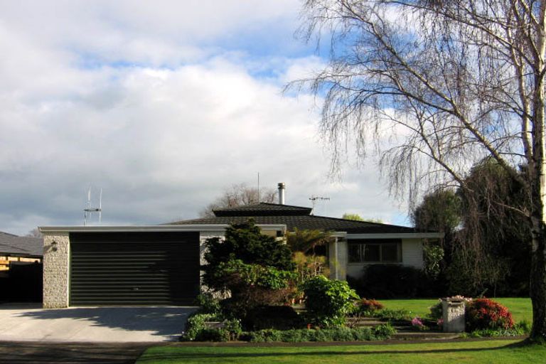 Photo of property in 6 Aintree Crescent, Awapuni, Palmerston North, 4412