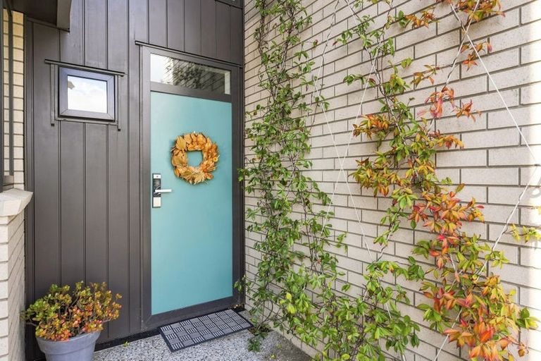 Photo of property in 37 Peihana Road, Hobsonville, Auckland, 0616