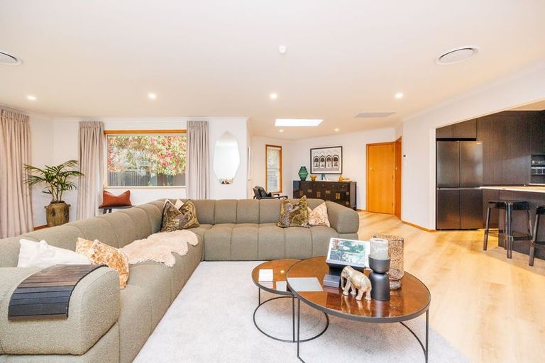 Photo of property in 23 Saint Albans Avenue, Hokowhitu, Palmerston North, 4410