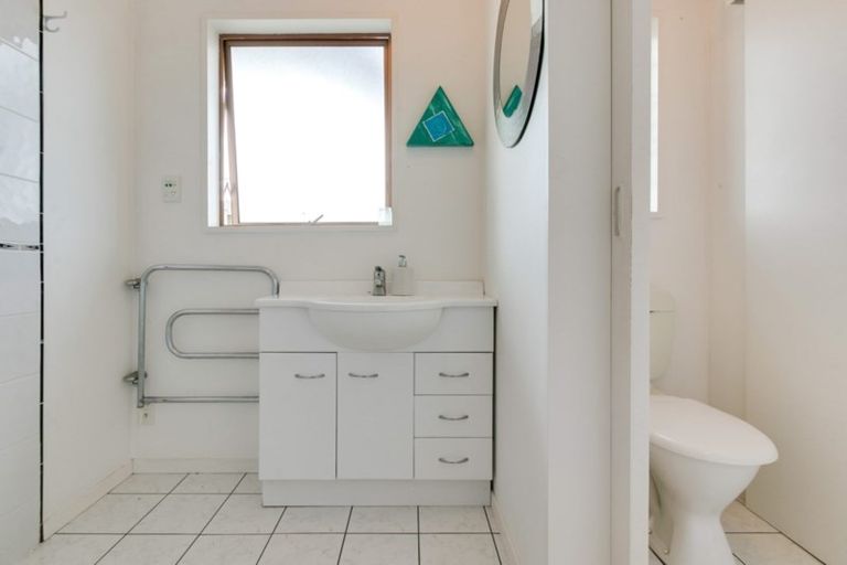 Photo of property in 17 Totara Street, Taradale, Napier, 4112