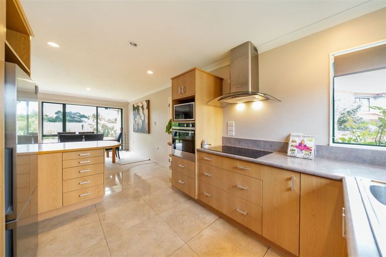 Photo of property in 122 Redvers Drive, Belmont, Lower Hutt, 5010