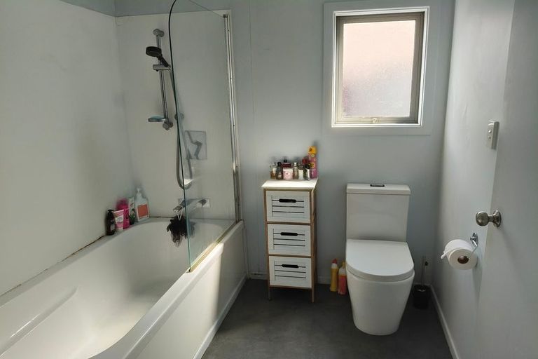 Photo of property in 28 Warwick Road, Stratford, 4332