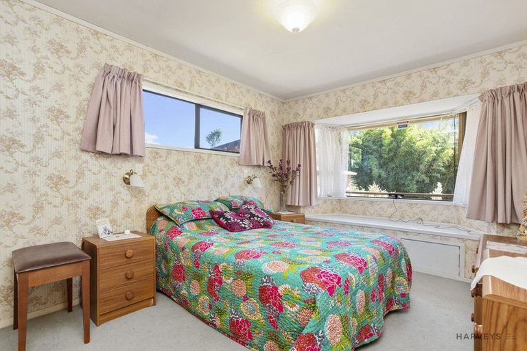 Photo of property in 11 Simpson Road, Ranui, Auckland, 0612