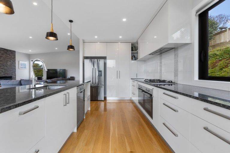 Photo of property in 7/1a Montrose Place, Highlands Park, New Plymouth, 4312