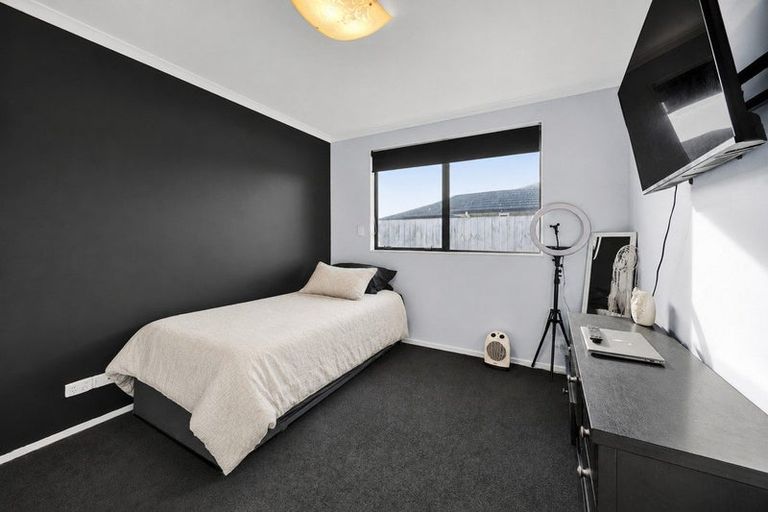Photo of property in 5 Reremoana Close, Hawera, 4610