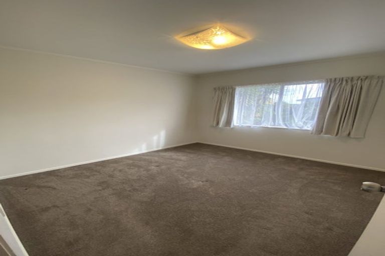 Photo of property in 21 Septimus Place, Henderson, Auckland, 0612