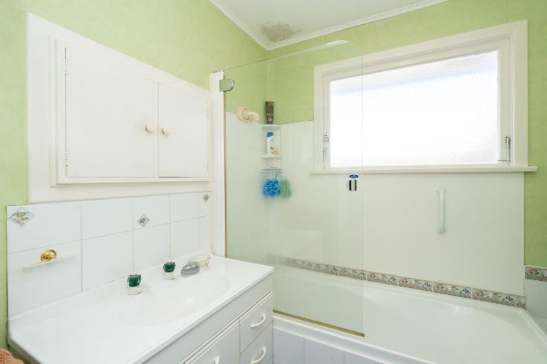 Photo of property in 17 Pine Crescent, Hargest, Invercargill, 9810