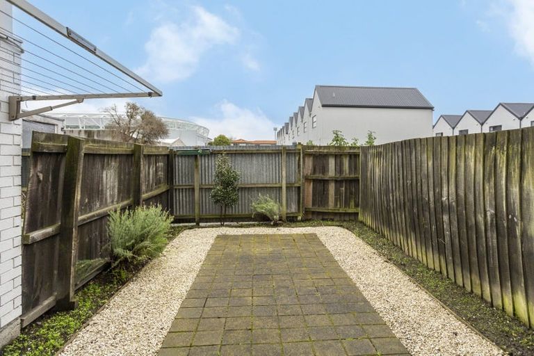 Photo of property in 8/306 Hereford Street, Christchurch Central, Christchurch, 8011