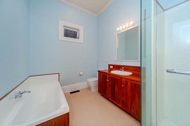 Photo of property in 21 Nairn Street, Mount Cook, Wellington, 6011