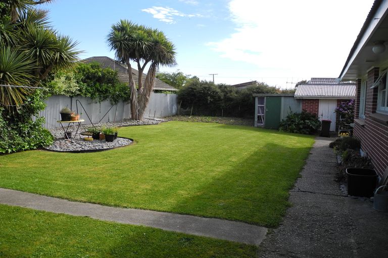 Photo of property in 2 Dixon Street, Waimate, 7924
