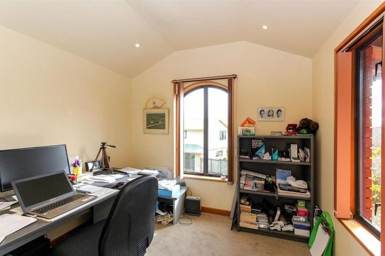 Photo of property in 96g Branch Road, Highlands Park, New Plymouth, 4312