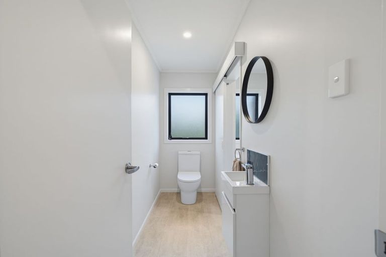 Photo of property in 49 James Cook Street, Havelock North, 4130