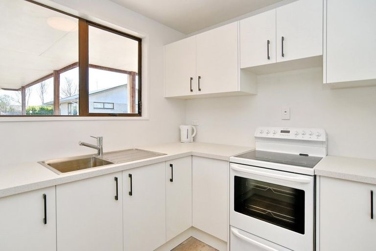 Photo of property in 44 Kowhai Avenue, Rangiora, 7400