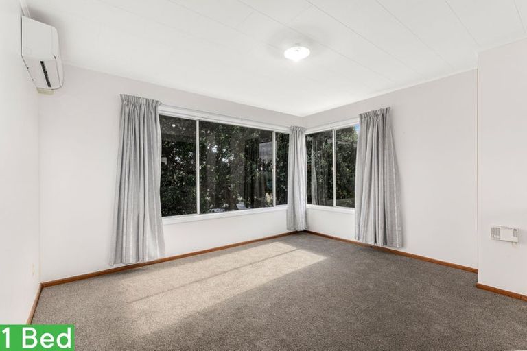 Photo of property in 1 Mana Avenue, Titahi Bay, Porirua, 5022